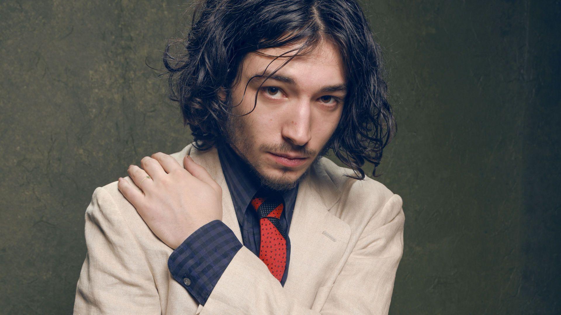 Ezra Miller Wallpapers - Wallpaper Cave