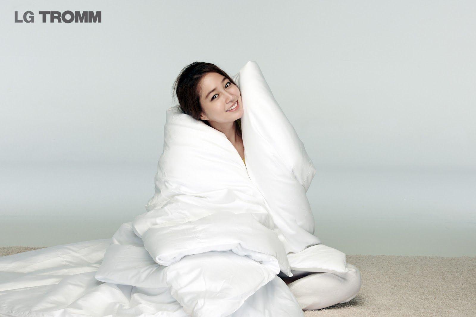 Lee Min Jung 이민정 LG TROMM Wallpaper + Photo