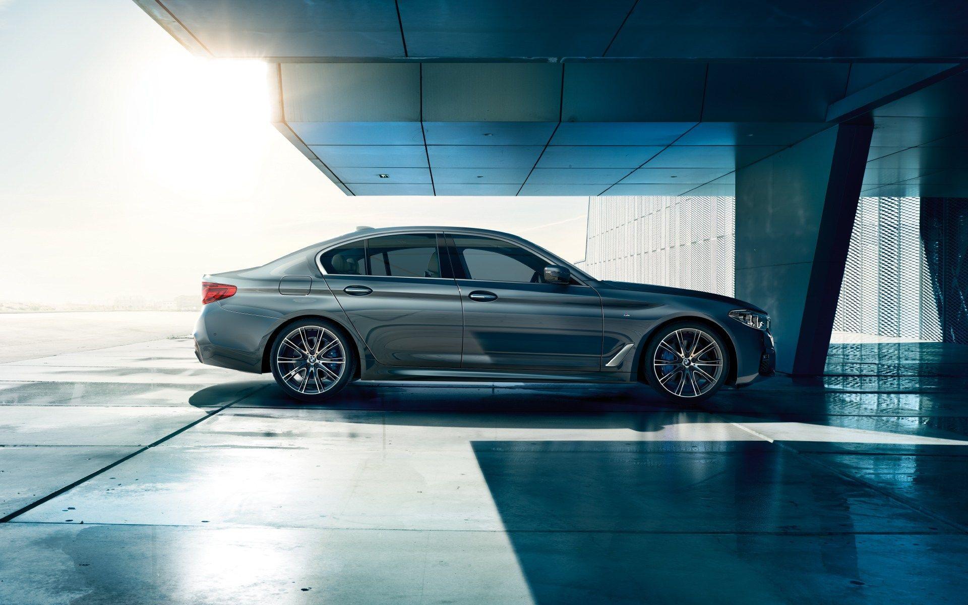 Cool Wallpaper of the 2017 BMW 5 Series.SG. BMW Singapore