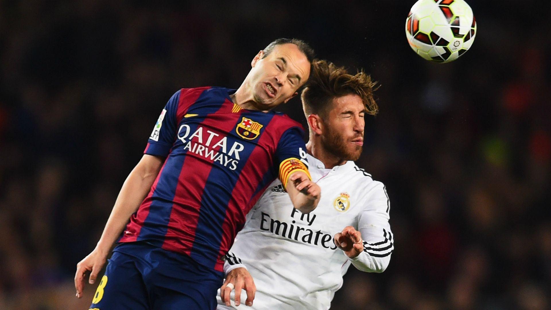Barcelona Player Sergioramos Kicking Ball Wallpaper: Players