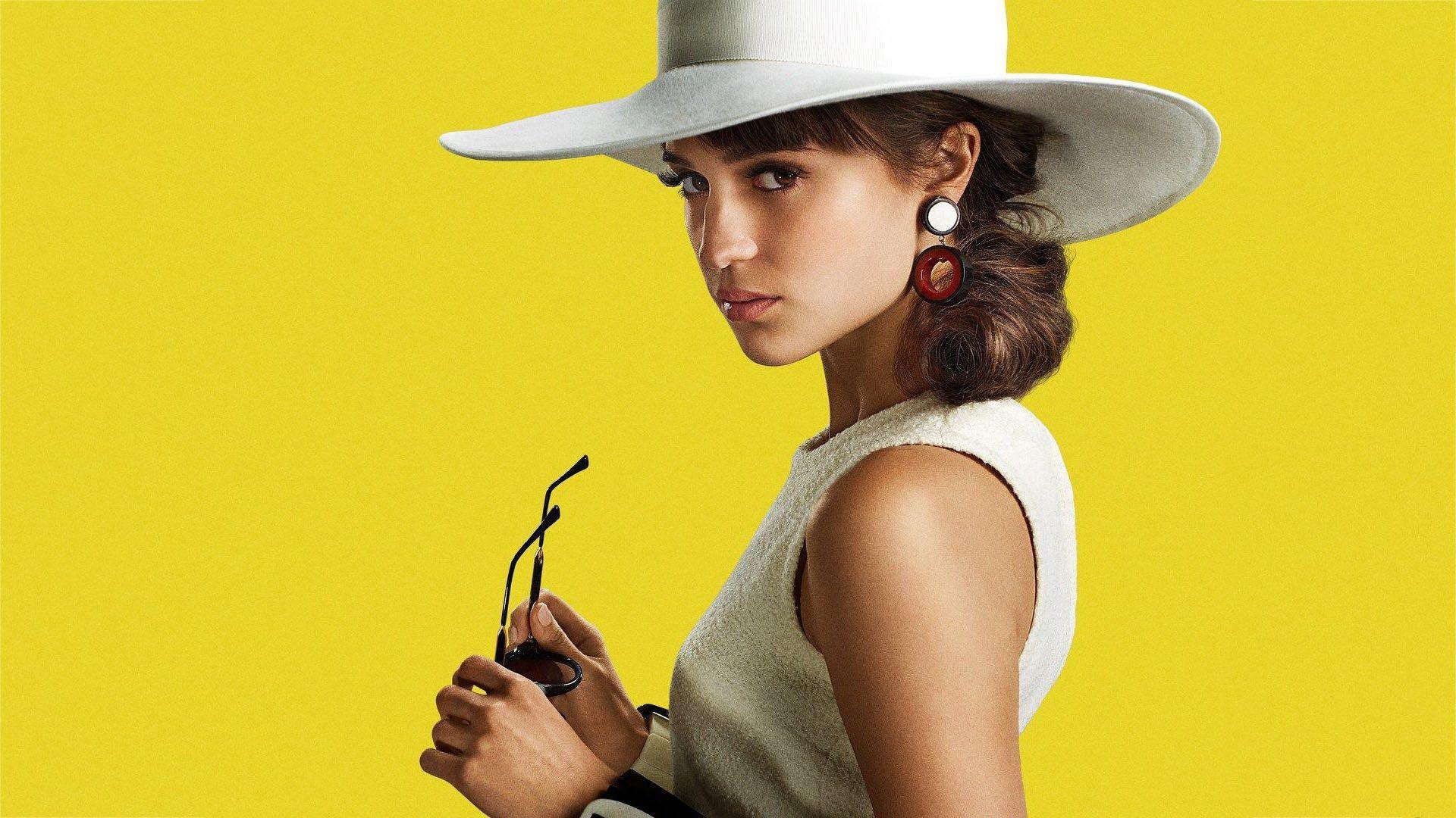 Alicia Vikander As Gaby Teller The Man From UNCLE Wallpaper