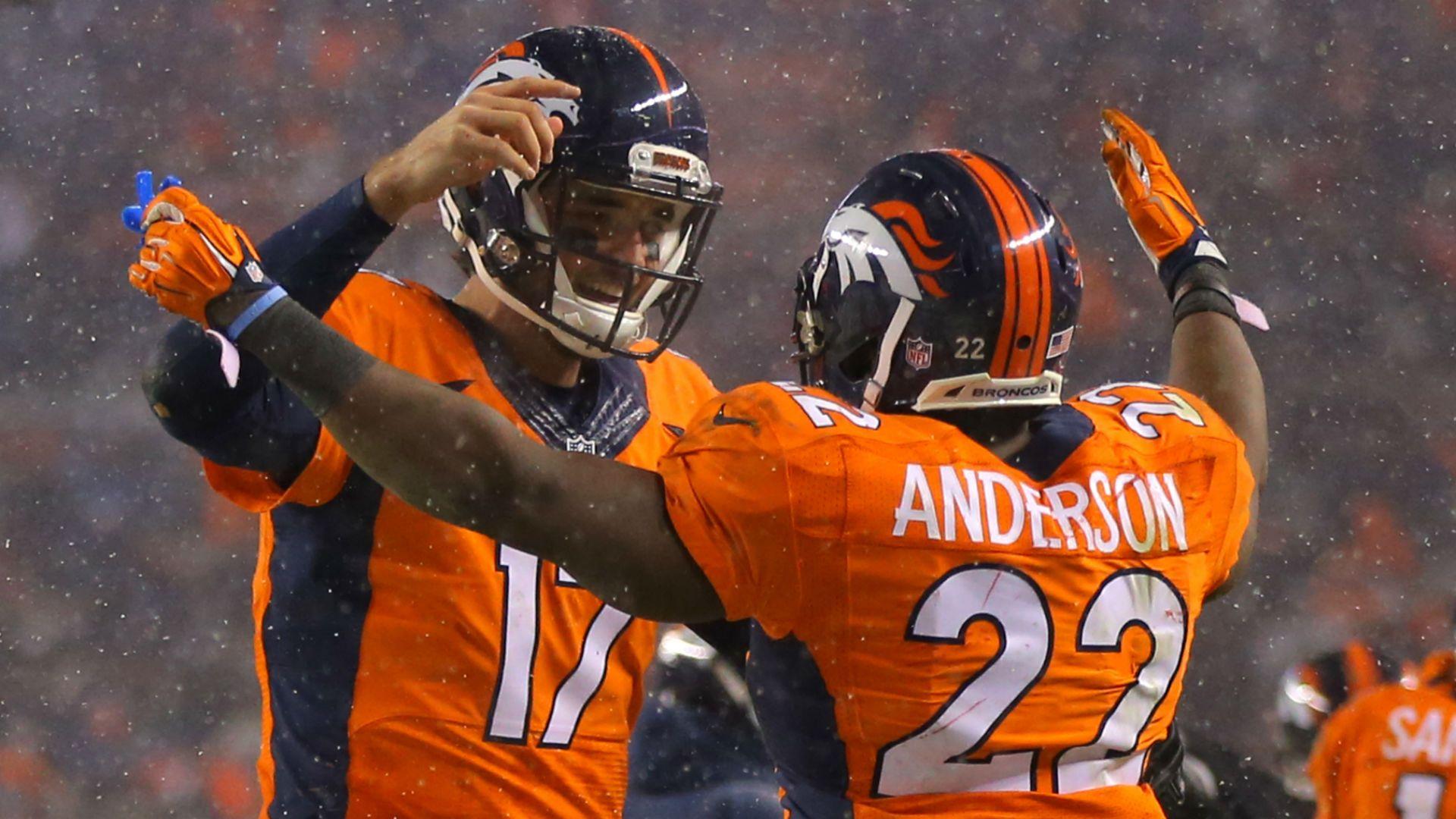 Panthers logran descanso en primera vuelta de playoffs; Patriots