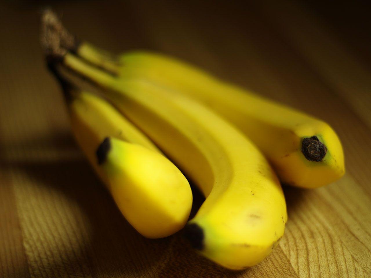 Banana Fruit Wallpaper HD Picture