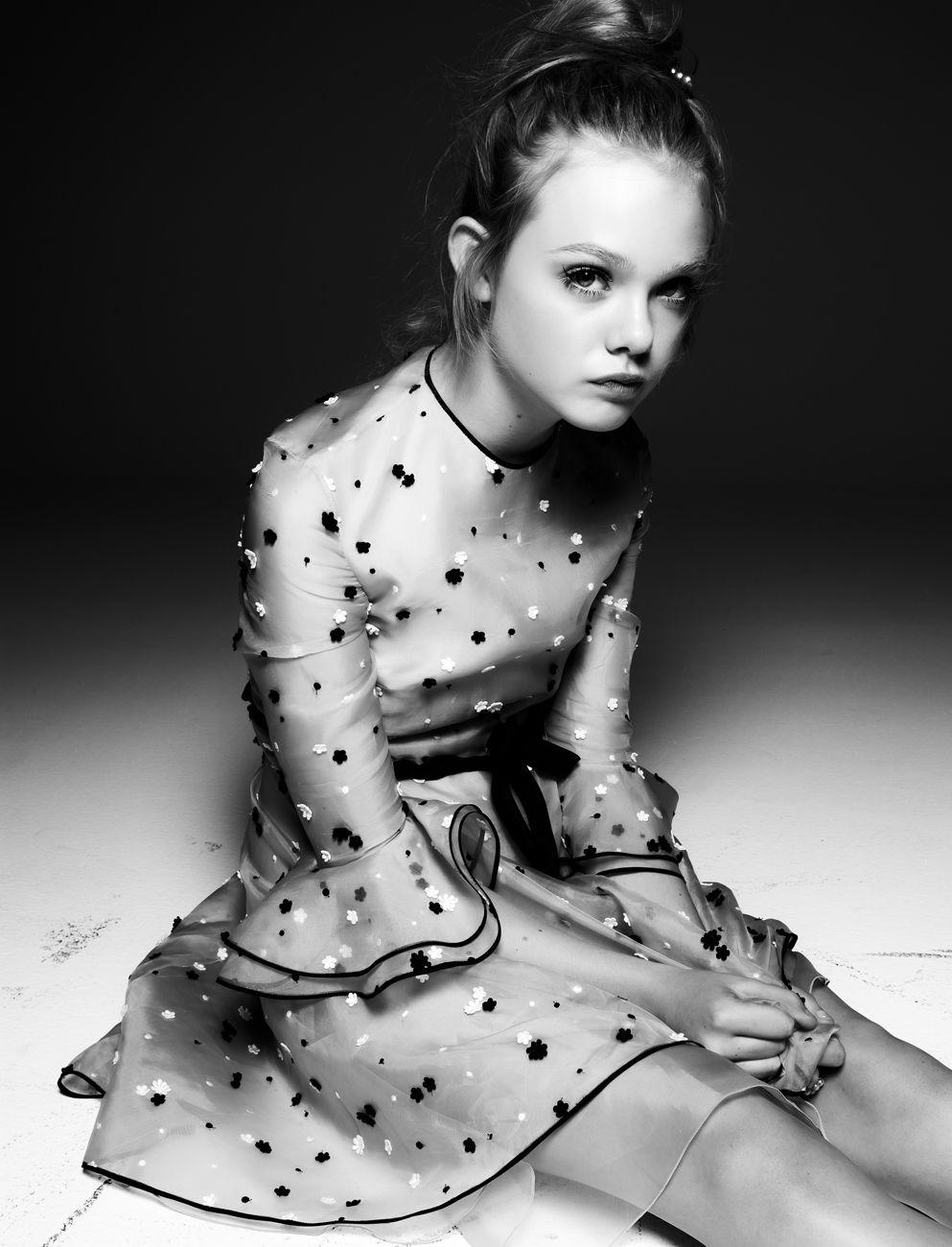 Elle Fanning photo gallery quality pics of Elle Fanning