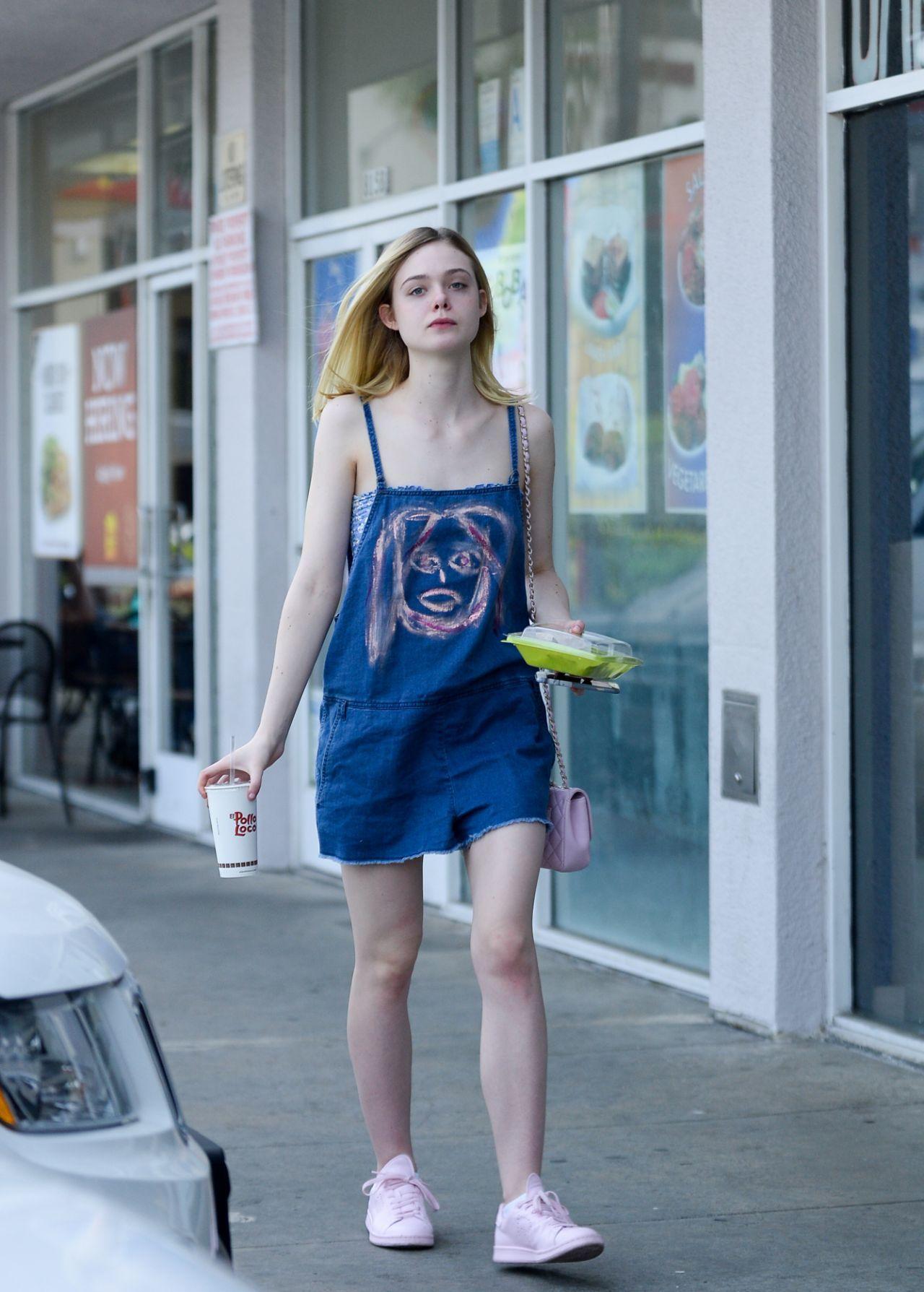 El Fanning Wallpaper High Quality