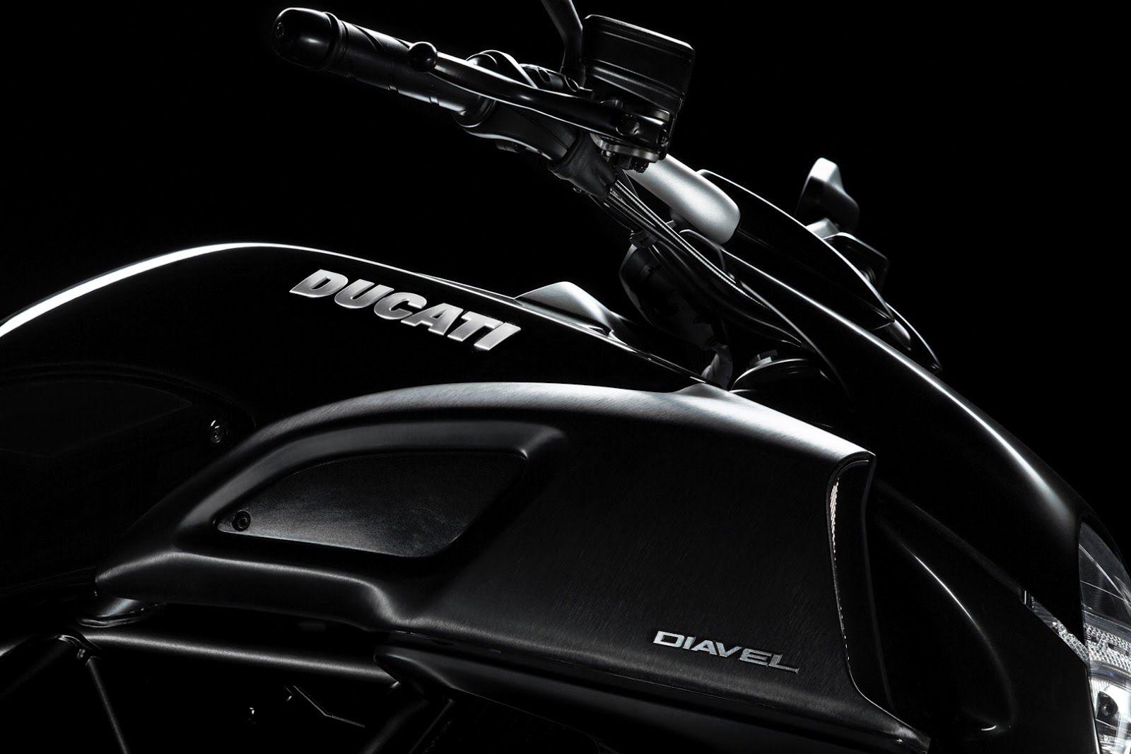 All 'bout Cars: Ducati Diavel