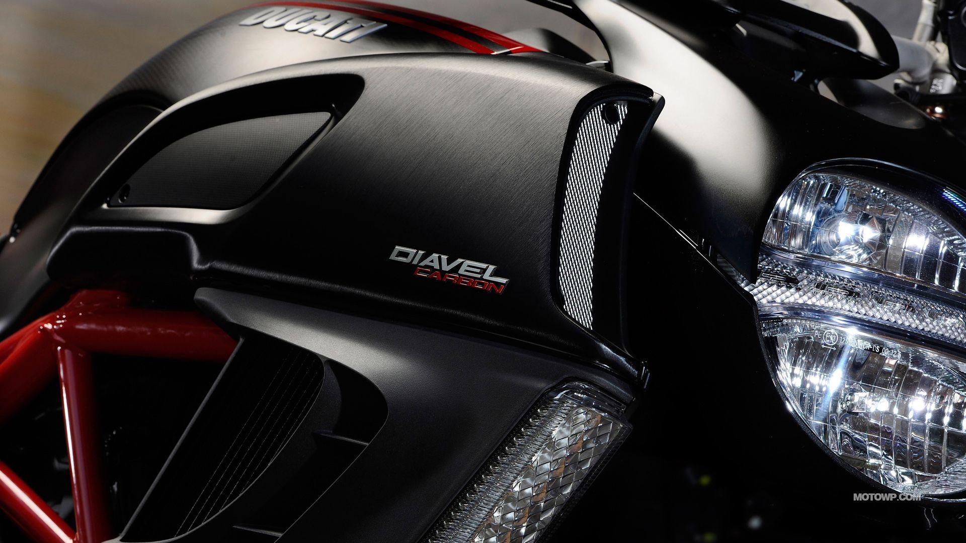 Motorcycles desktop wallpaper Ducati Diavel Carbon