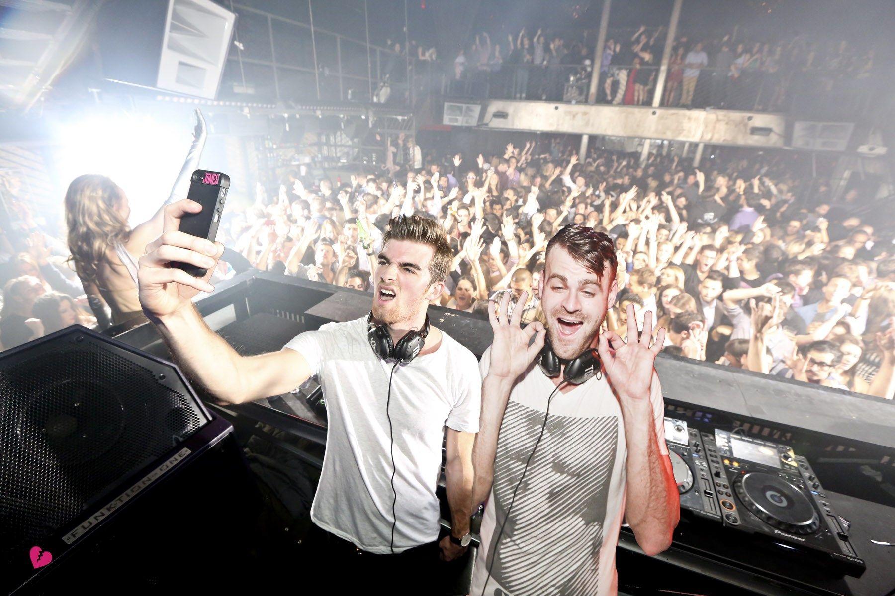 the chainsmokers image hd