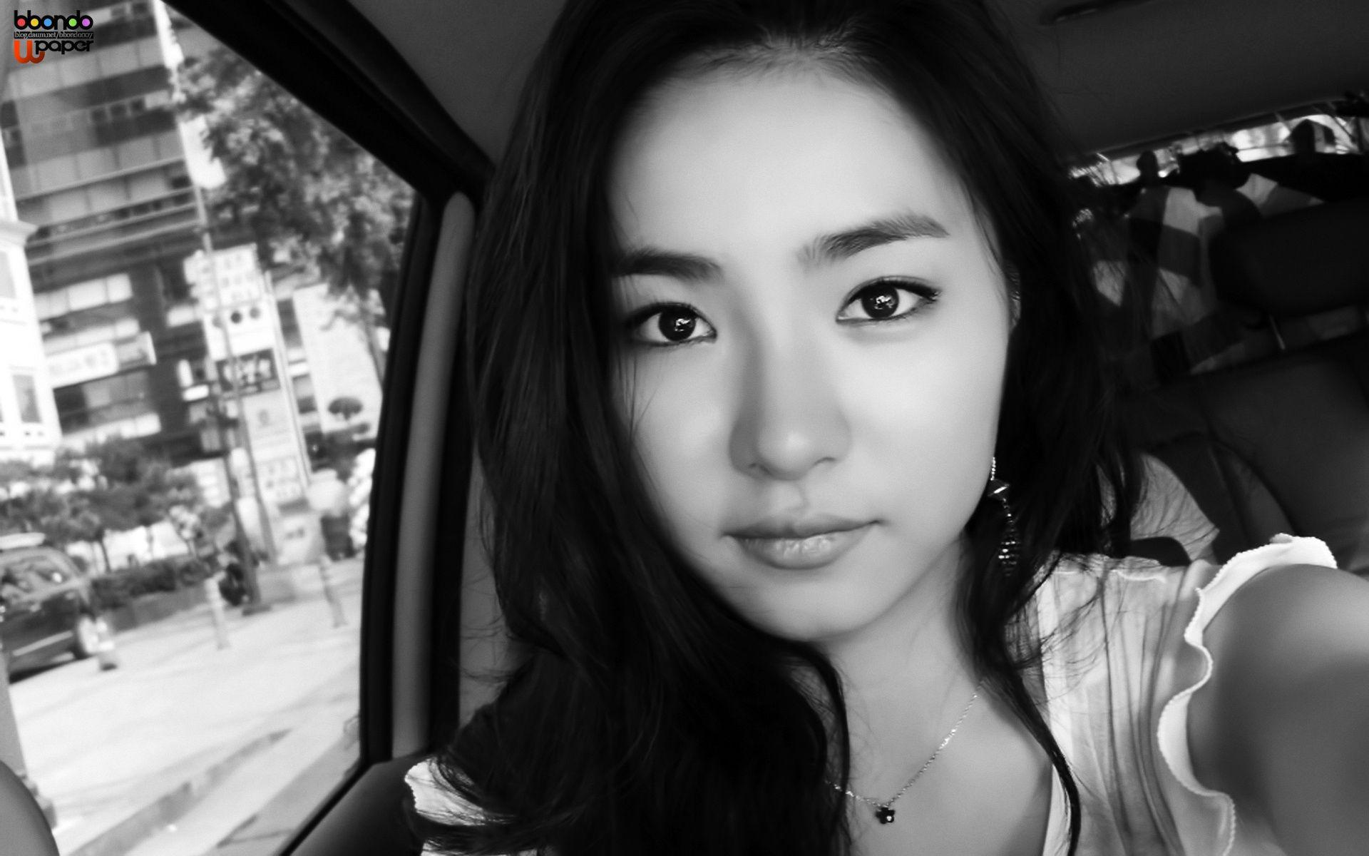 Shin Se Kyung Wallpaper High Resolution and Quality Download