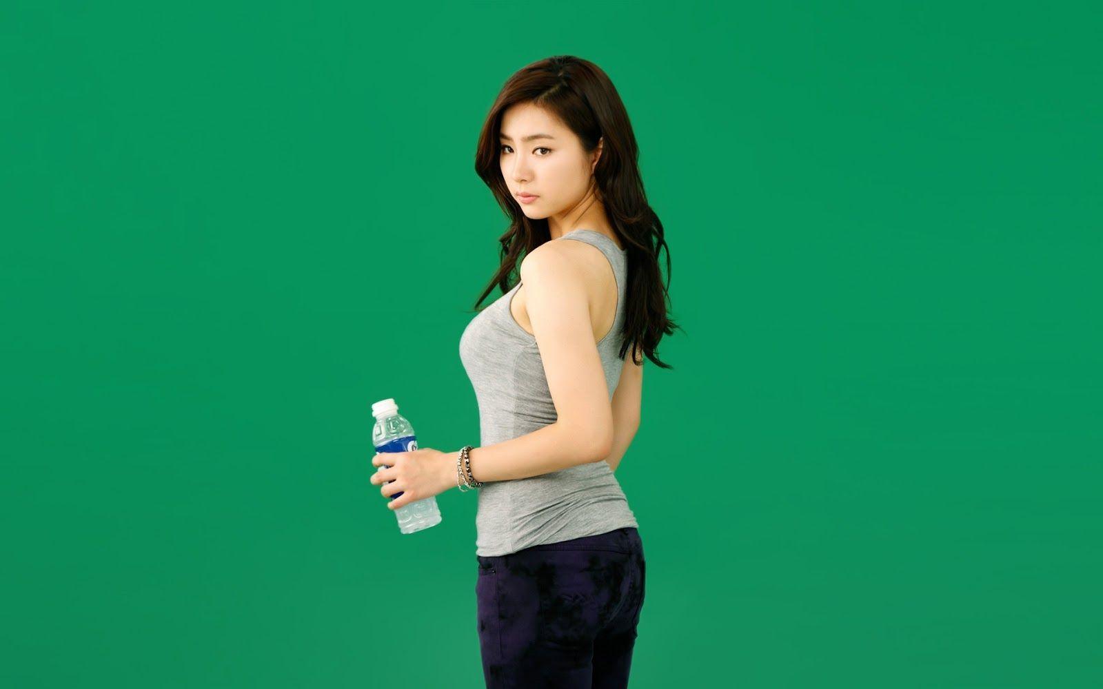 Shin Se Kyung Hot Wallpaper HD