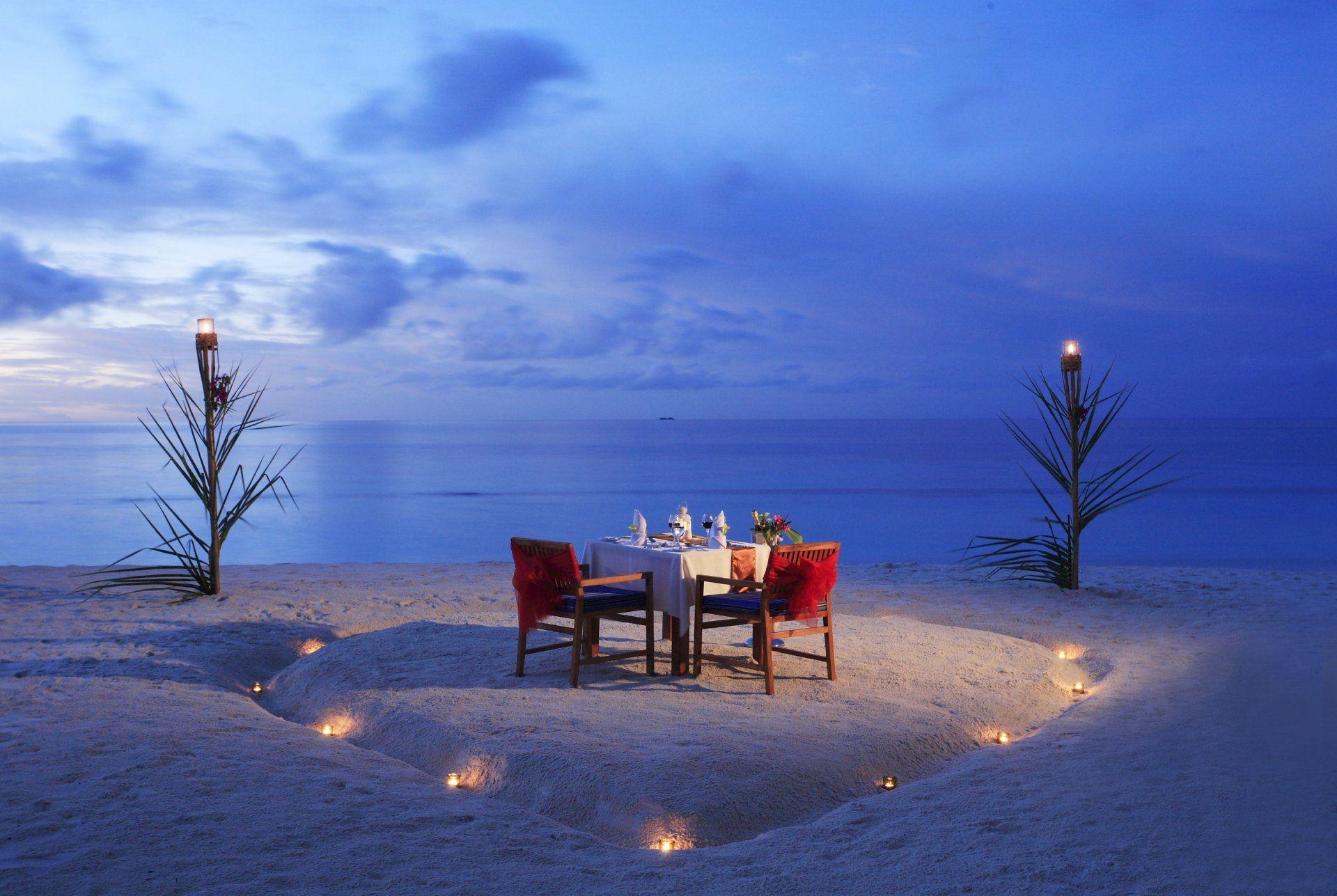night beach dinner candles ocean romance sunset beach romantic