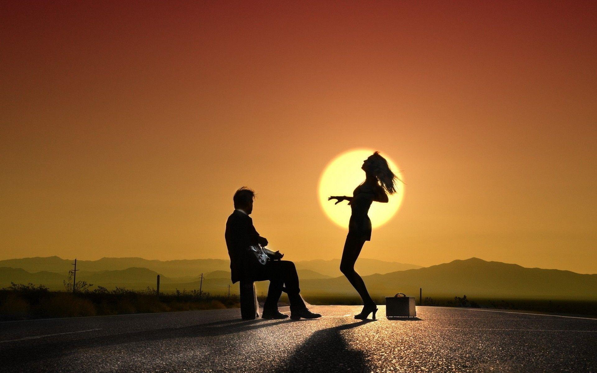 Download Wallpaper 1920x1200 Couple, Sunset, Road, Bags, Dance