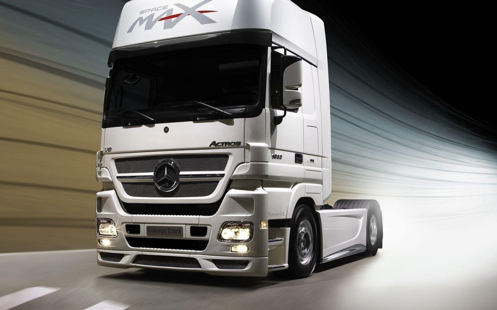 1500x938px Mercedes Truck (1218.49 KB).03.2015