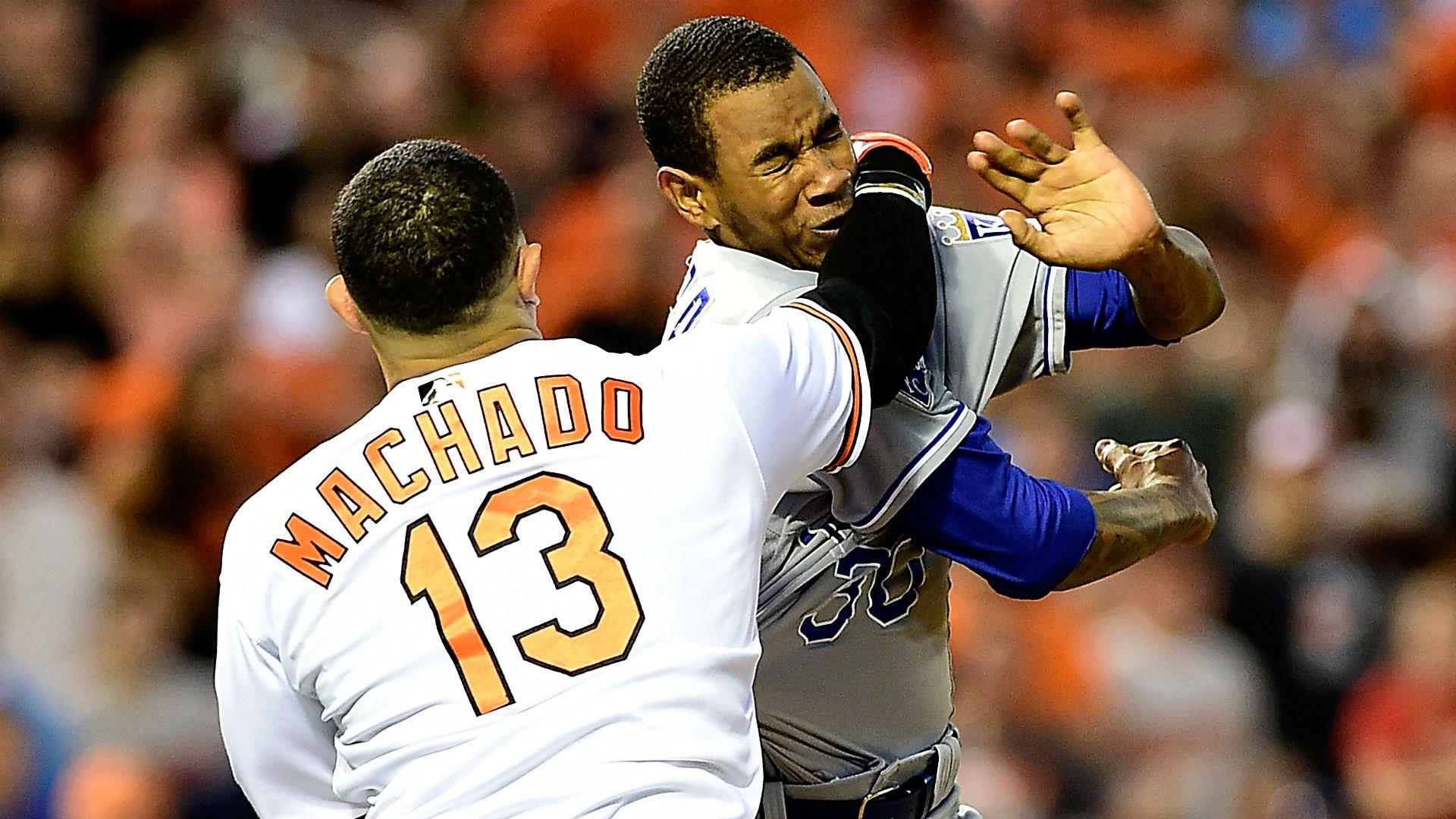 WATCH: Manny Machado charges mound after HBP, brawls with Yordano