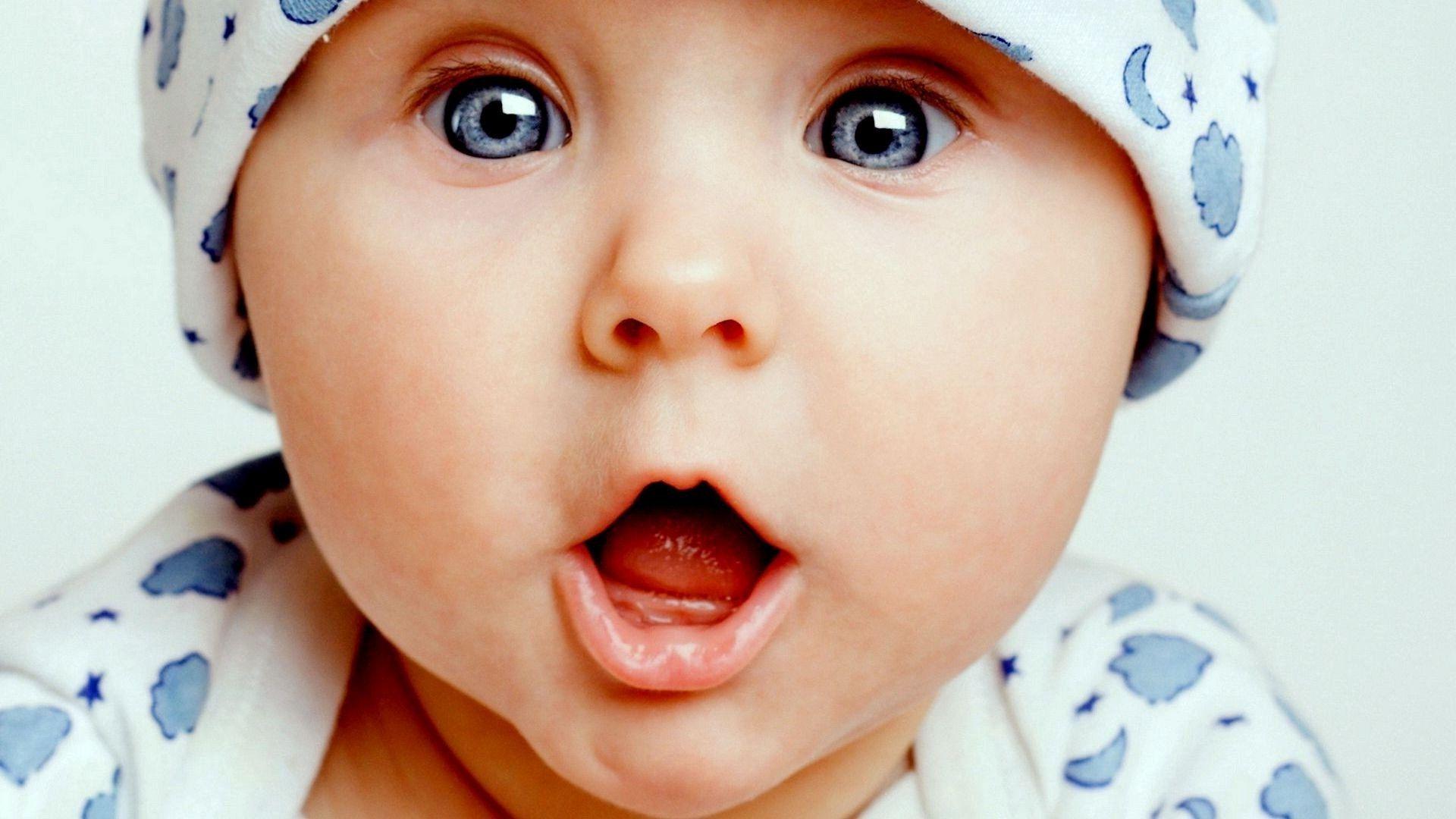 Lovely Cute Baby Boy with Blue Eye HD Wallpaper