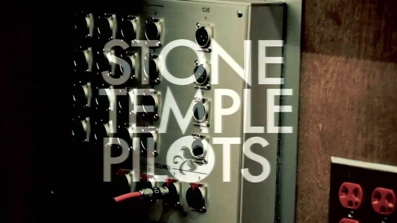 Stone Temple Pilots w/ Chester Bennington