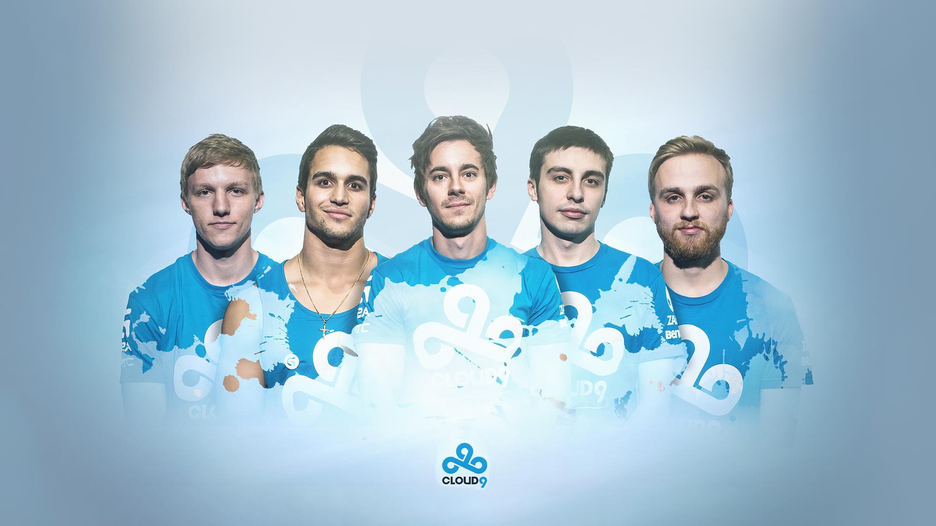 Is there a C9 wallpaper that has the players on it?