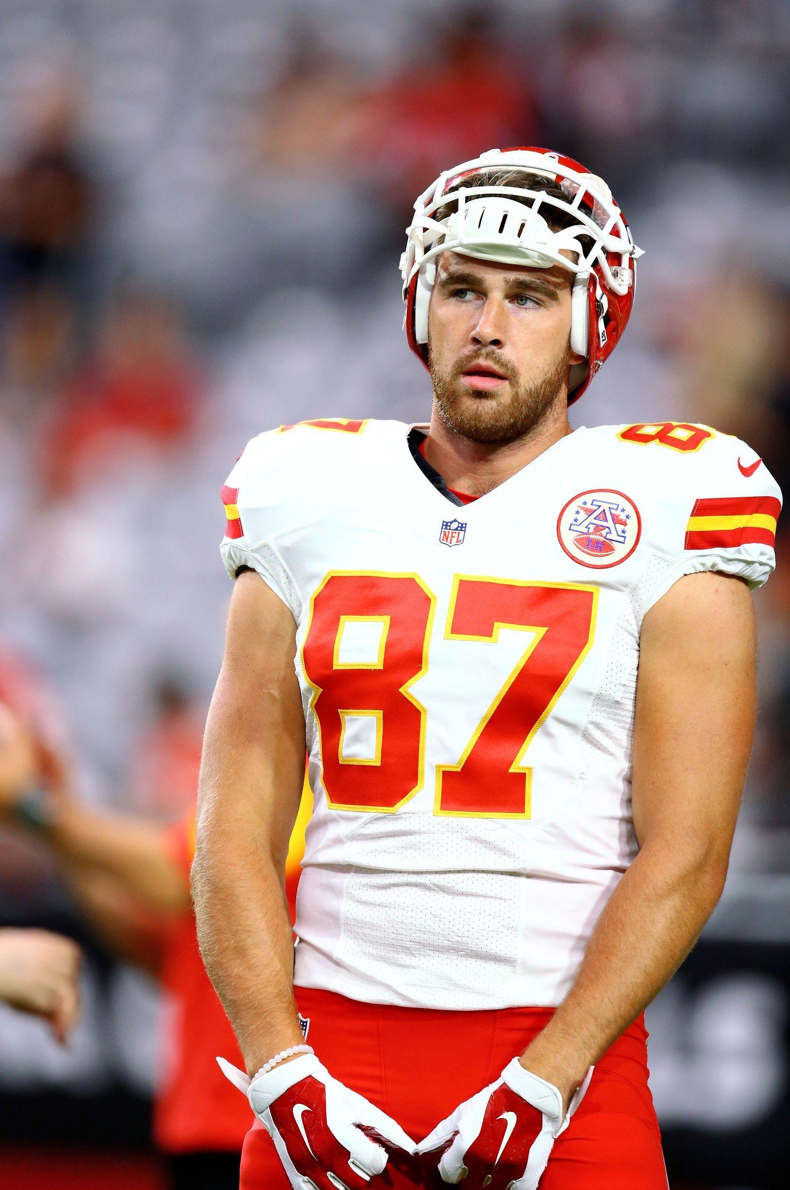 Smexy. Travis kelce and Hot guys