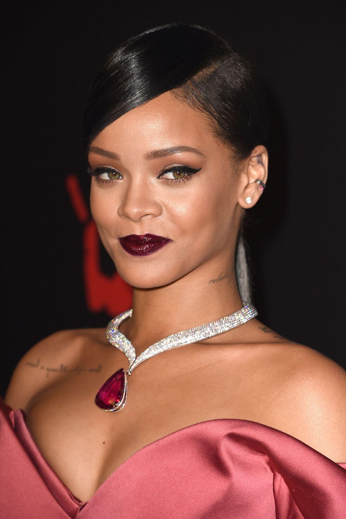 The Year in Lipstick According to Rihanna.com
