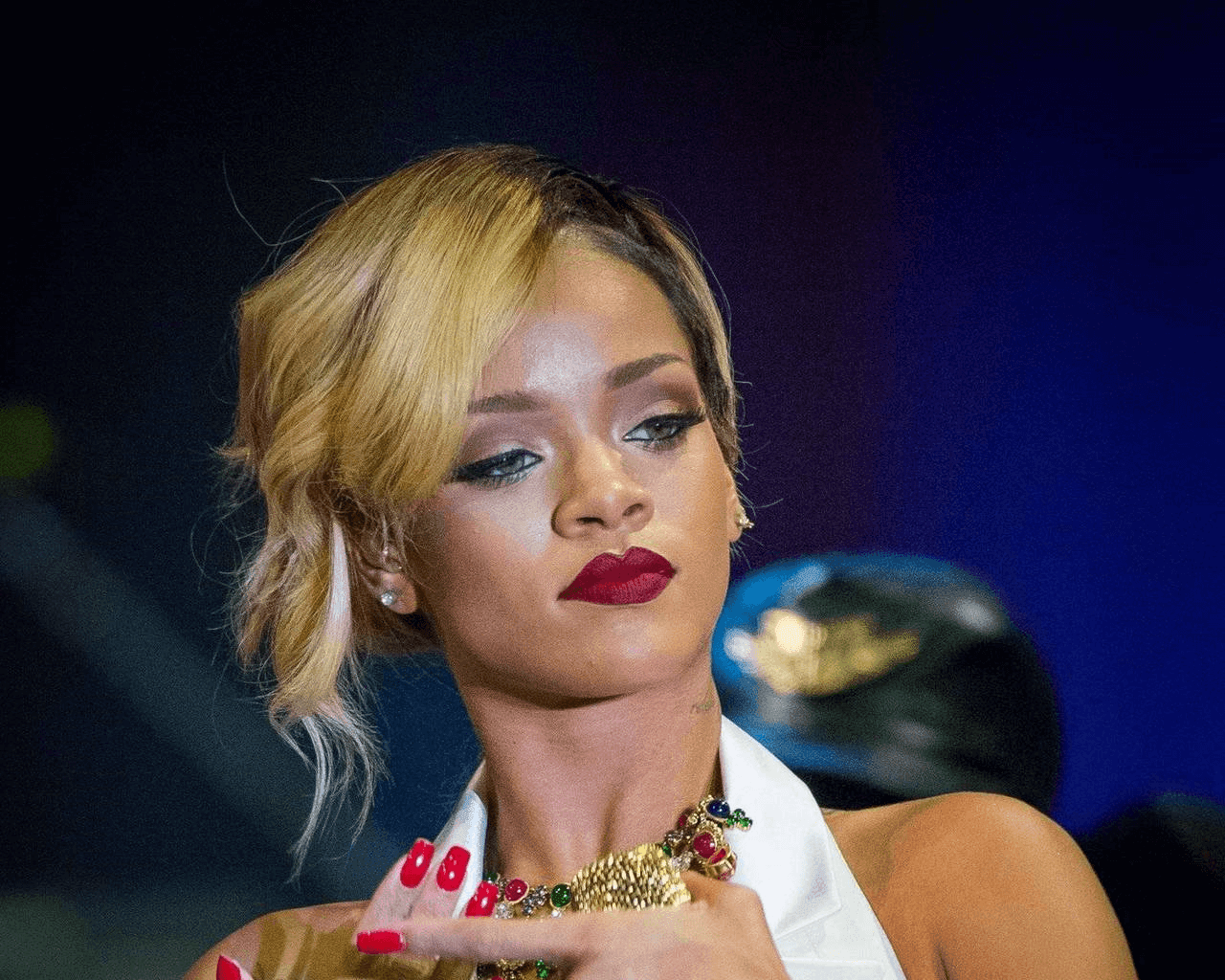 Female Singer Rihanna Fenty HD Wallpaper Image Photo. The HD