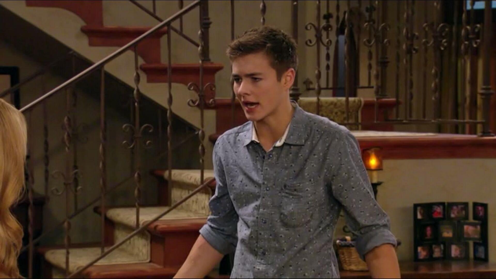 Picture of Peyton Meyer in Dog With a Blog (Season 2)