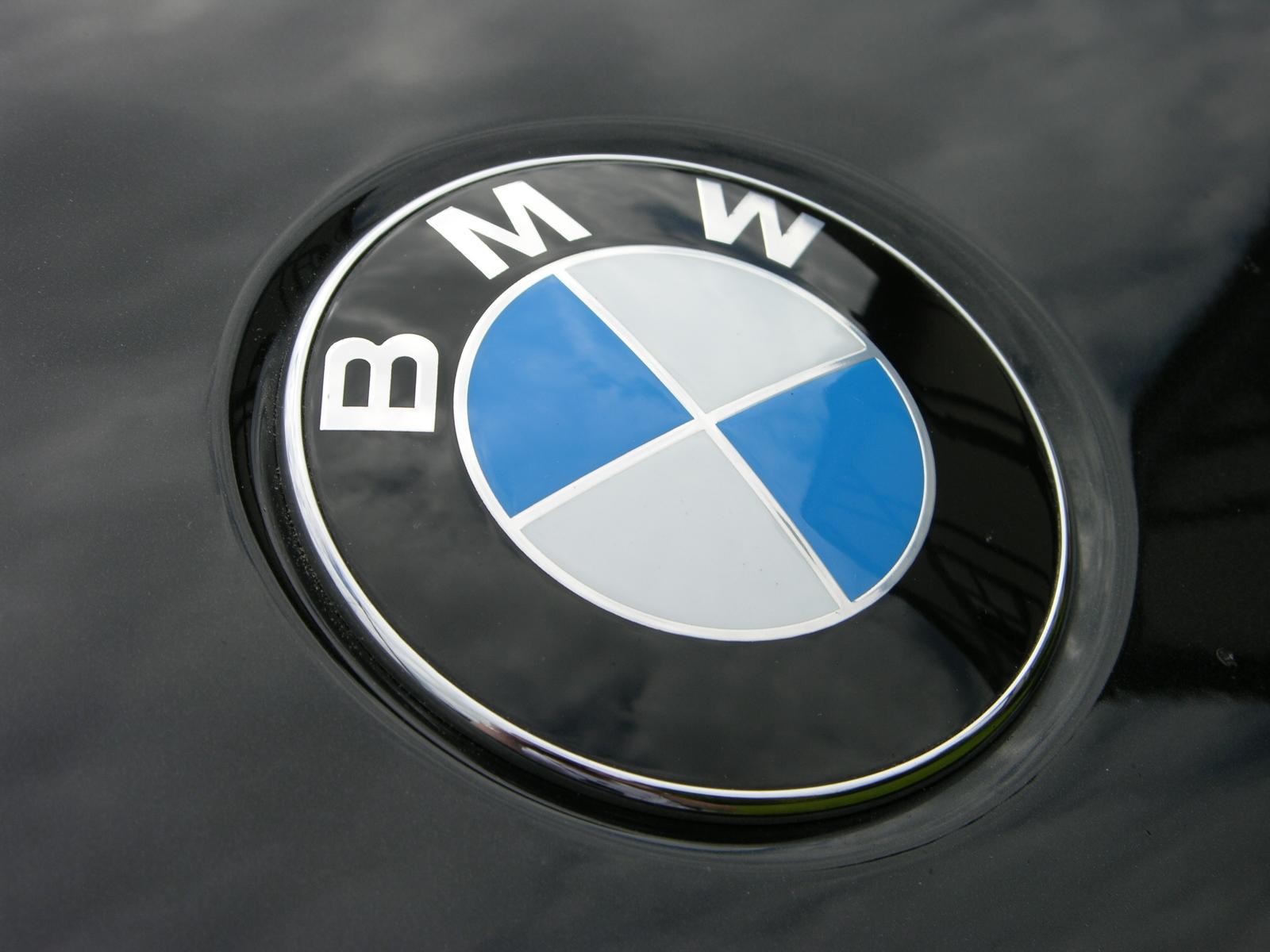 BMW Logo Desktop Wallpaper