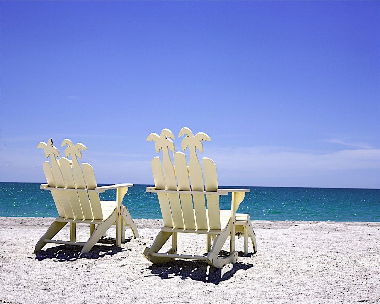 1800x1600px Beach Chairs (415.85 KB).03.2015