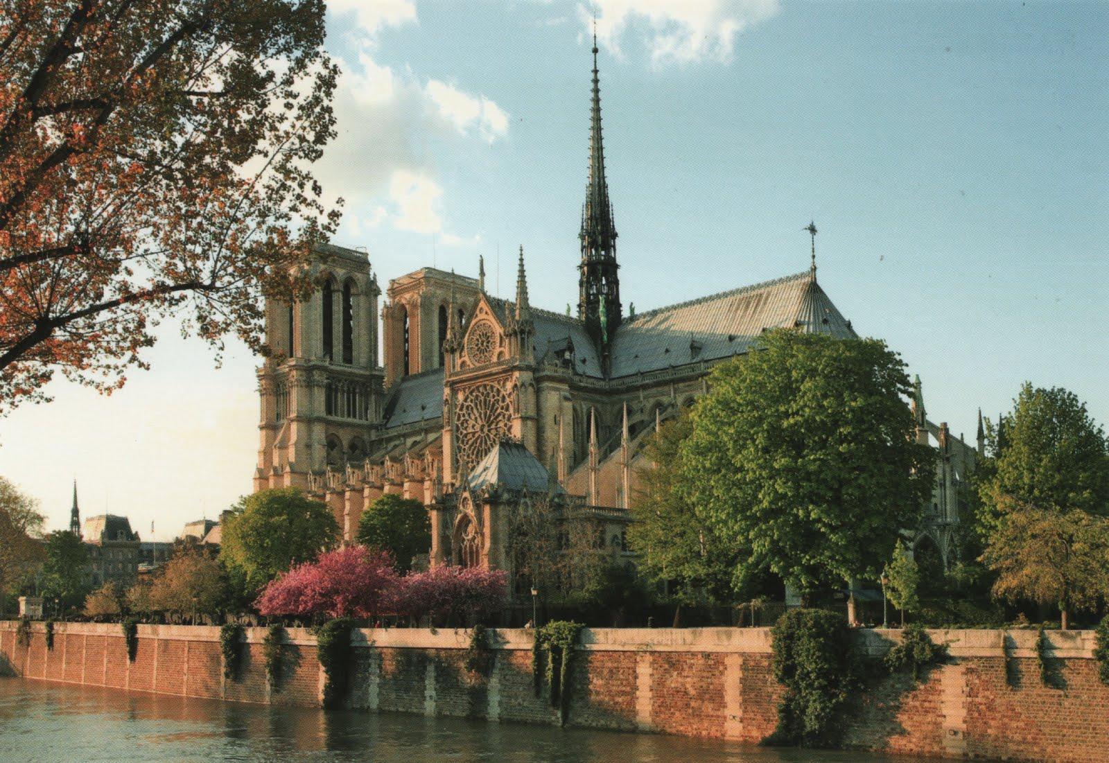 Historical Wallpaper: Notre Dame Cathedral Cathédrale Notre Dame