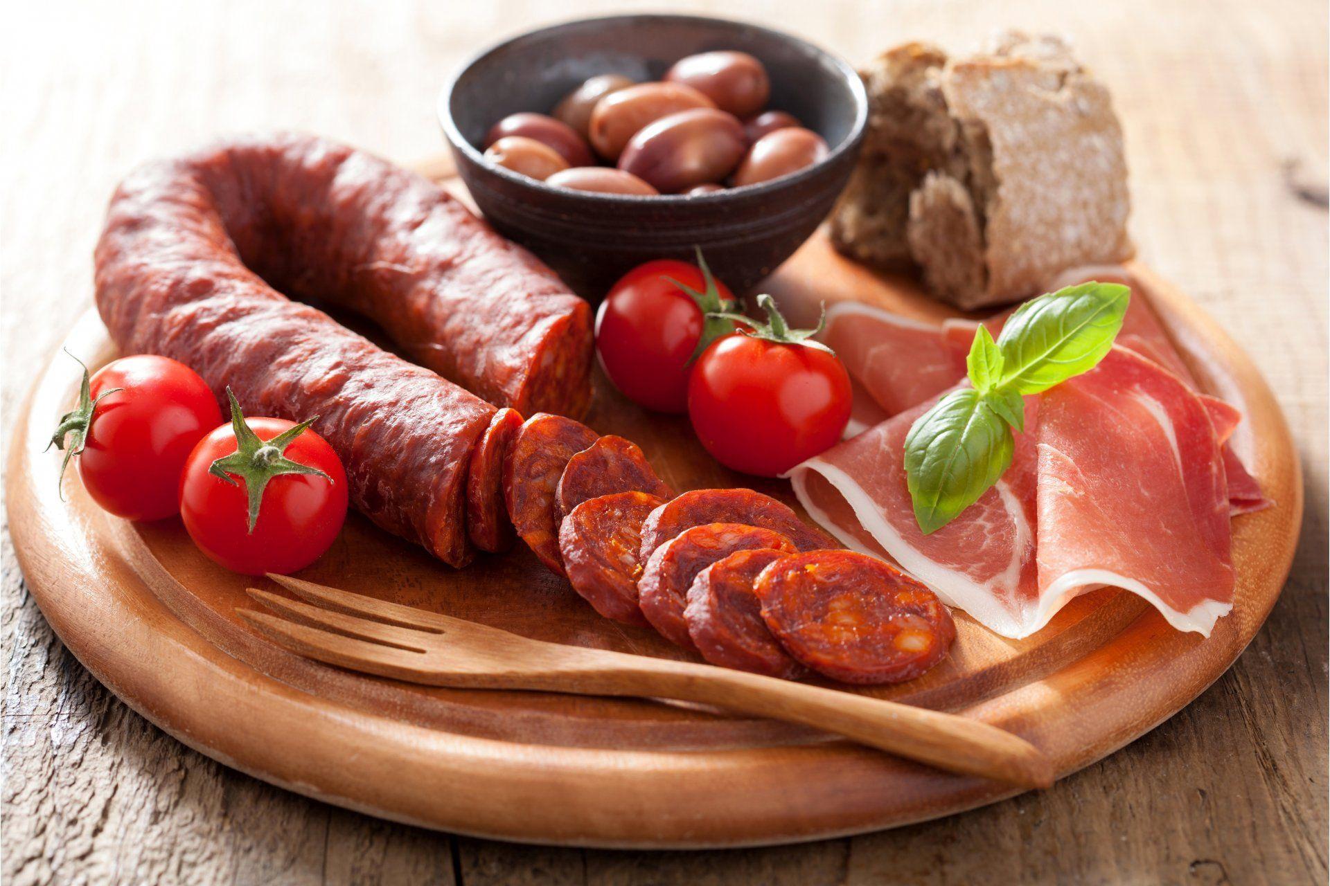 meat products sausage ham tomatoes food photo HD wallpaper