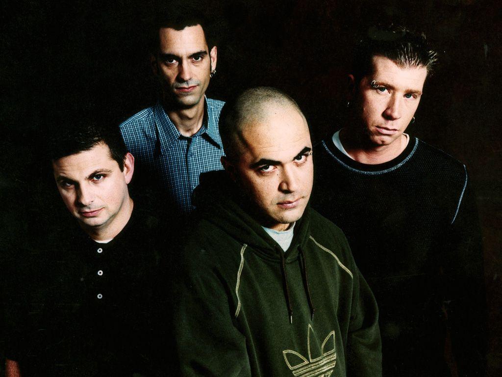 Staind  995 KISS FM