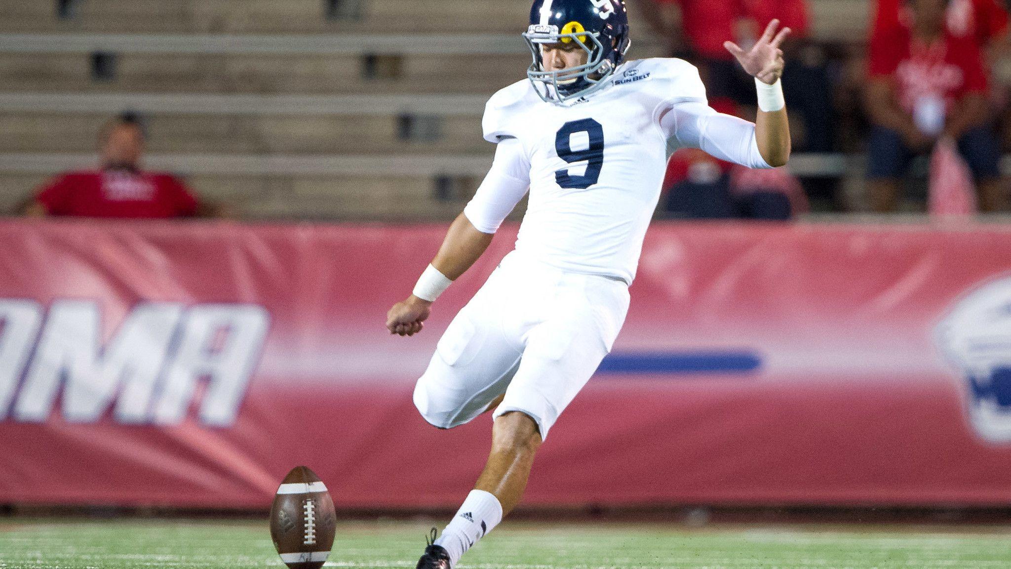 JTW Interview: L.A. Chargers Rookie Kicker Younghoe Koo HD phone wallpaper