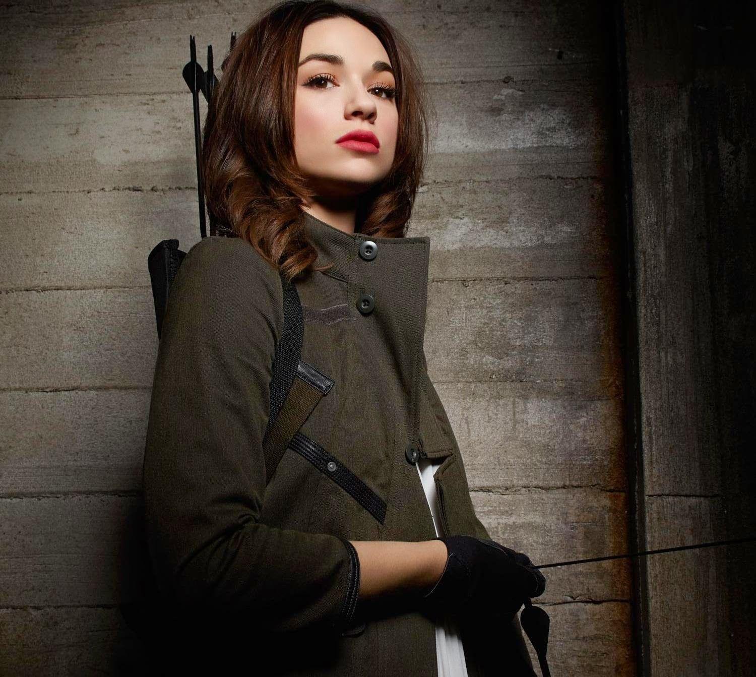 crystal reed wallpaper Collection