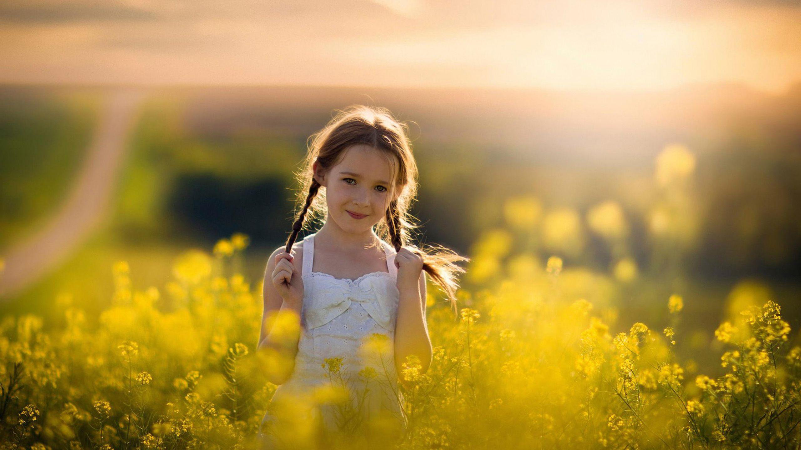 Дети просторов. Девочка летом. Солнечная девочка. Счастливая девочка. Девочка в поле.