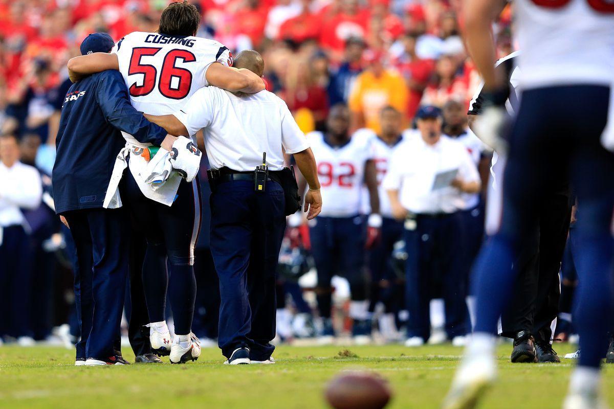 Jamaal Charles reacts to Brian Cushing's injury