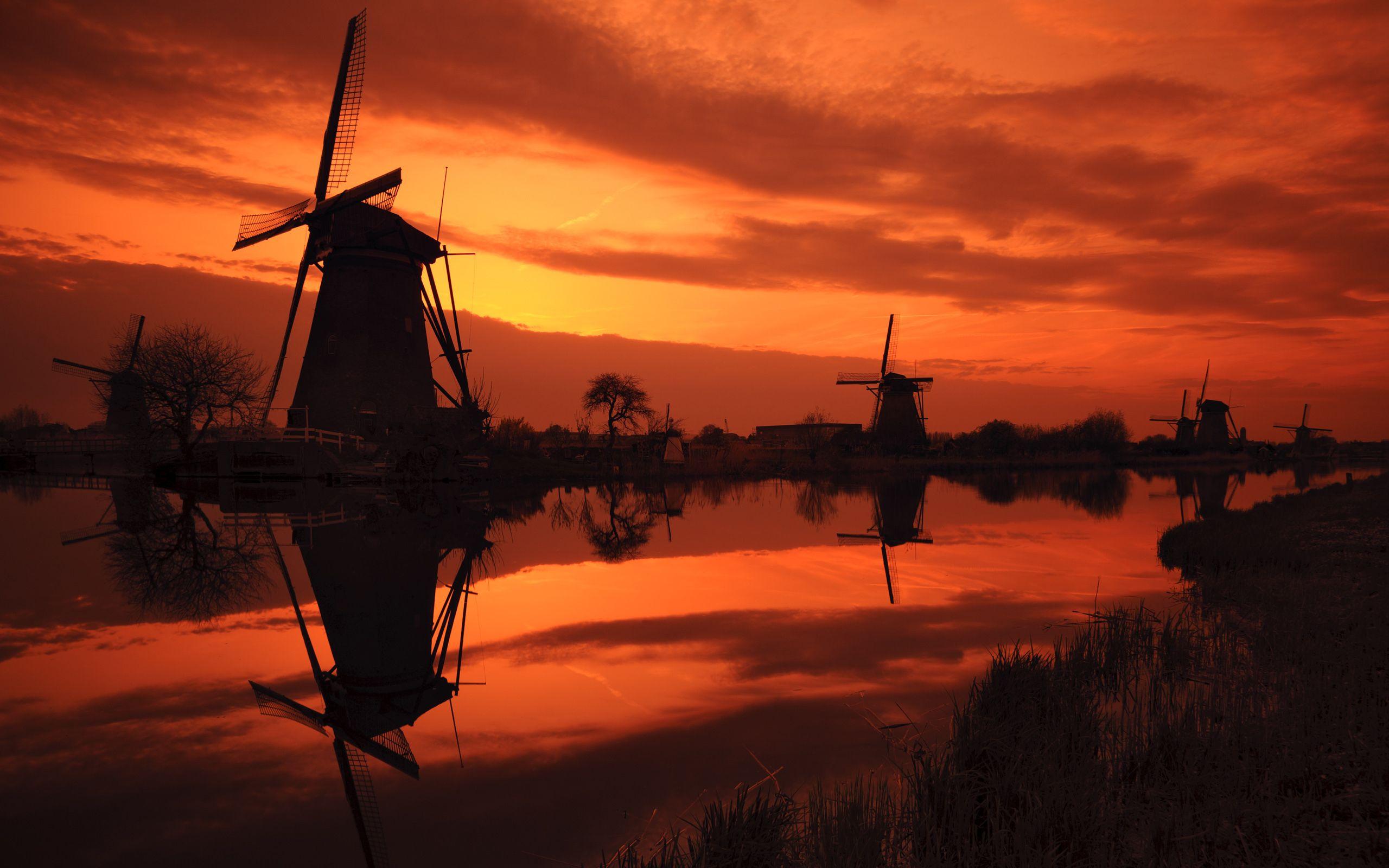 Kinderdijk Sunset Wallpaper