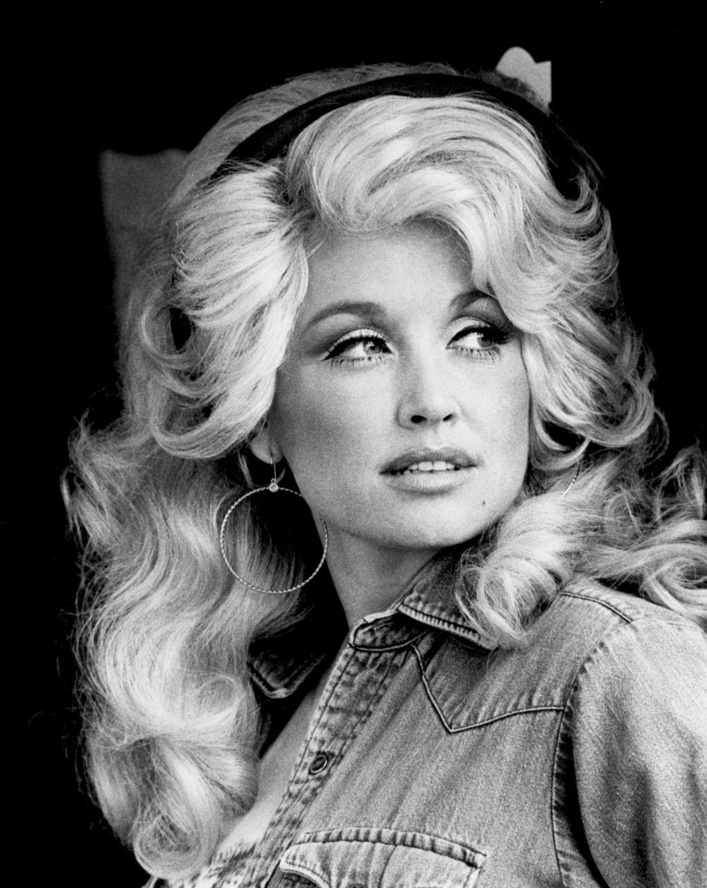 Awesome Dolly Parton HD Wallpaper Free Download