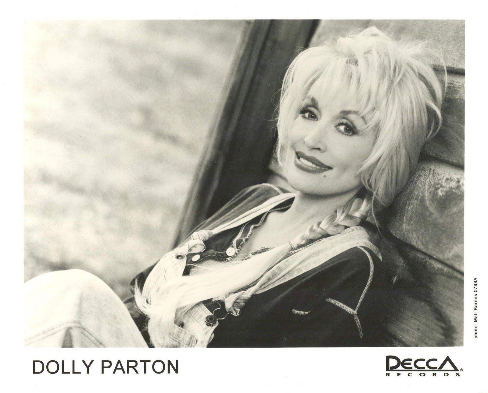 Dolly Parton wallpaper