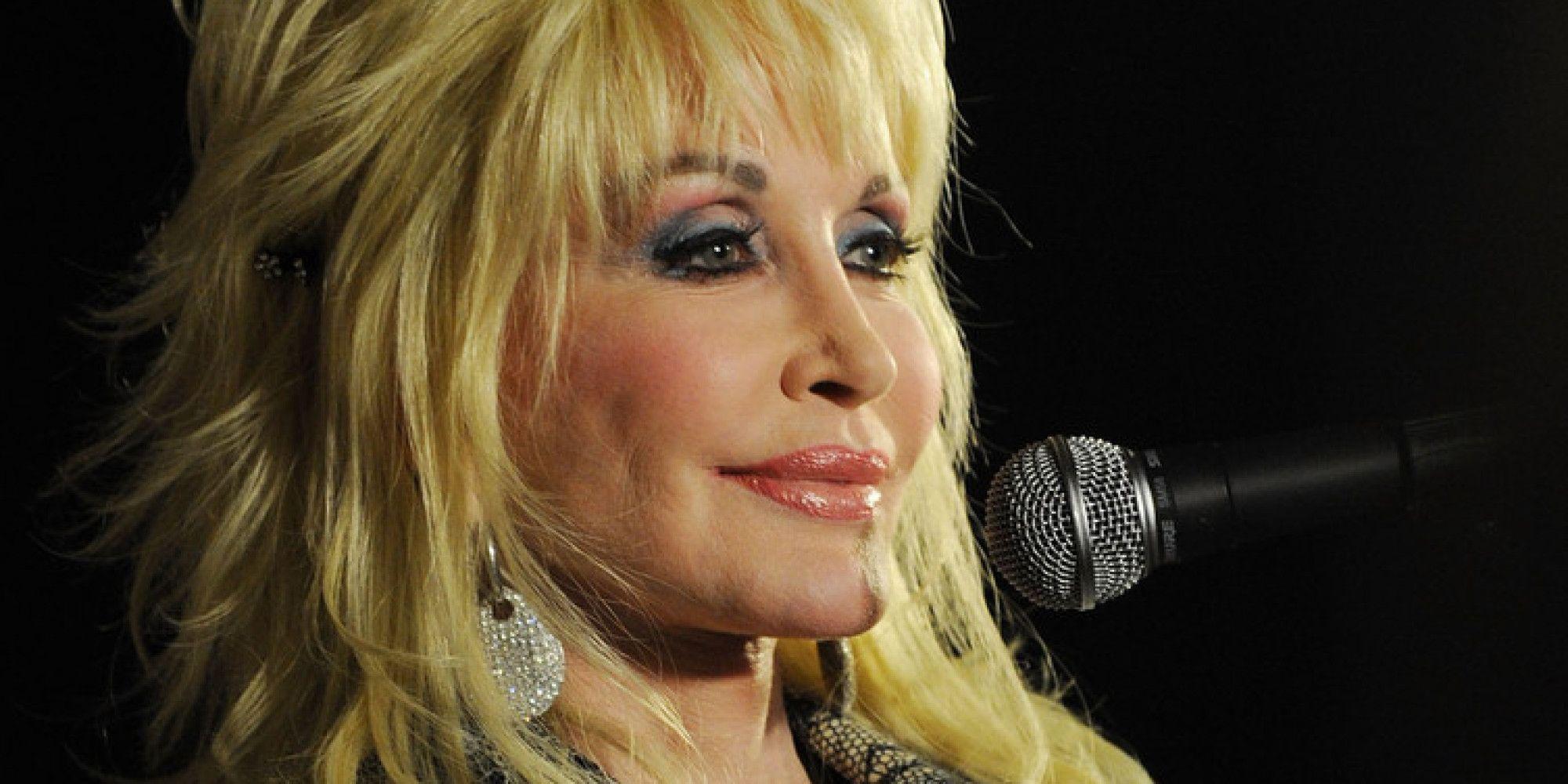 Dolly Parton Involved In Car Accident, Tweets That She's 'Resting