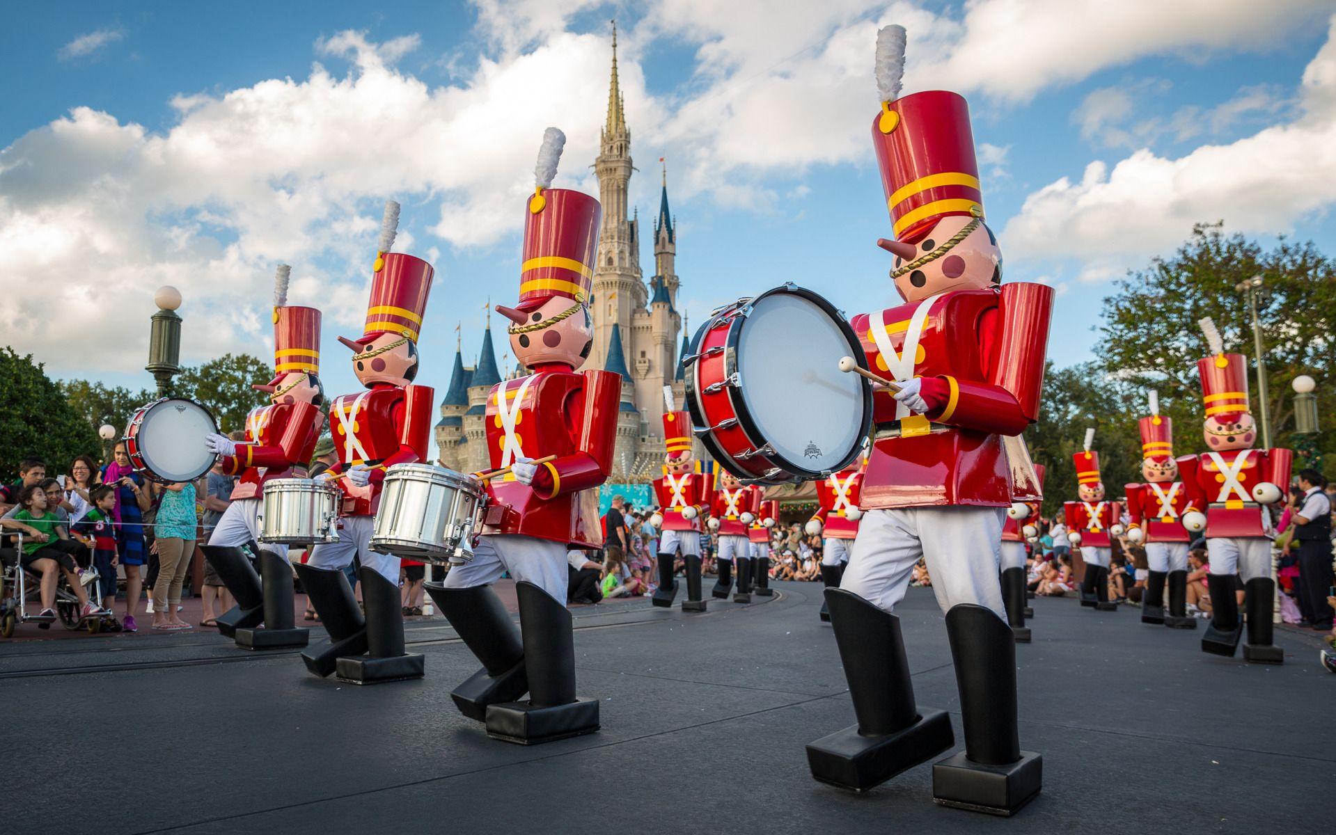 Christmas Parade at Magic Kingdom, Walt Disney World widescreen