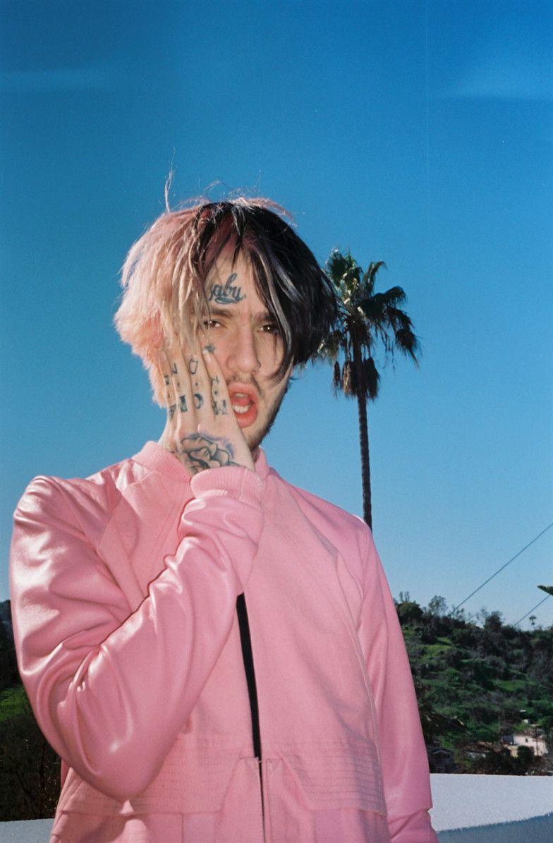 Featured image of post Lil Peep Black And Pink Background / Lil peep] i&#039;m with lil tracy and we posted on the couch we gon&#039; hit the mall, take them goth hoes out gothboiclique make a goth ho shout with the gothboiclique every time i leave the house i&#039;m with cold hart and we rolling at the show my teeth pink, cold hart chain gold black clothes, club.