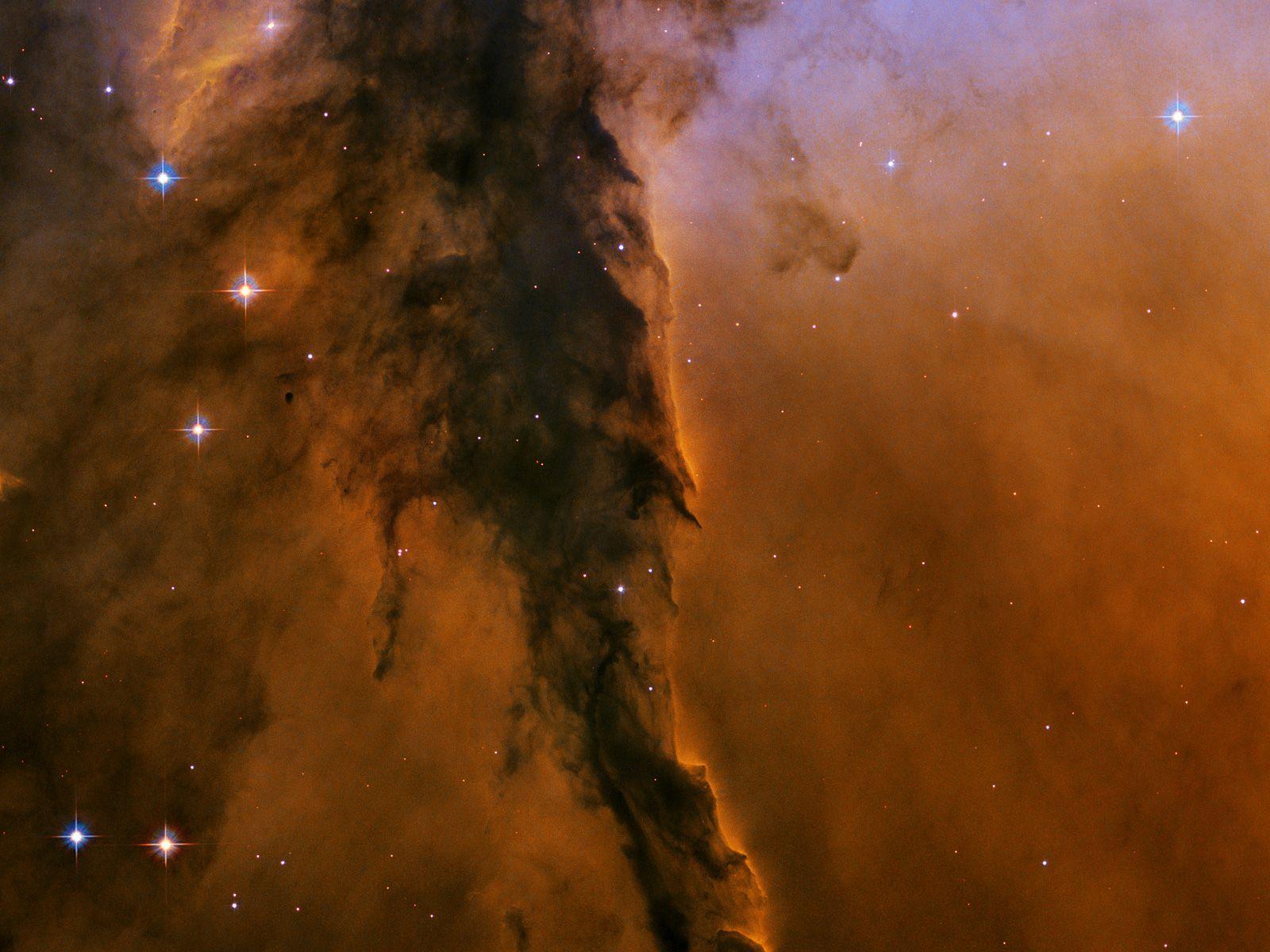 Stellar Spire In The Eagle Nebula. Free Desktop Wallpaper