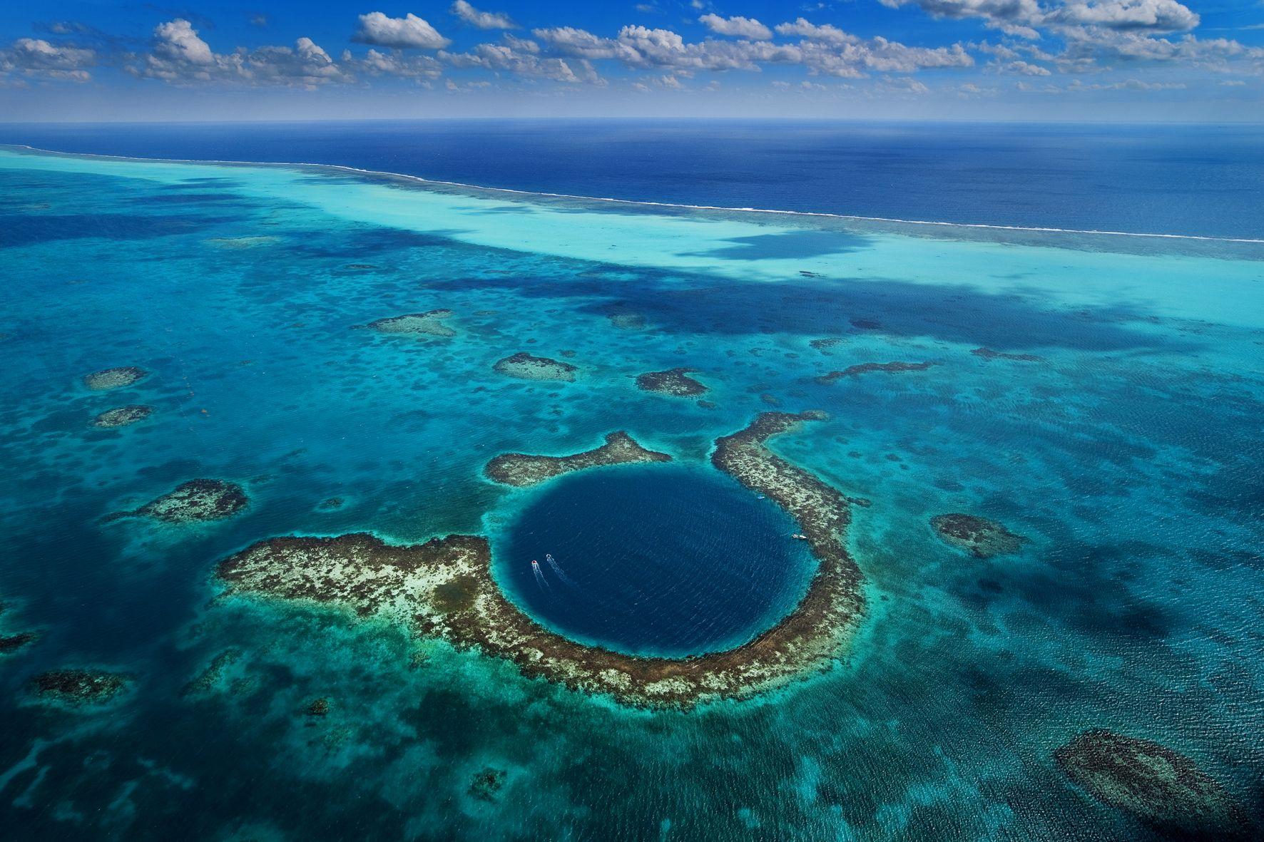 Blue Hole Belize HD Wallpaper