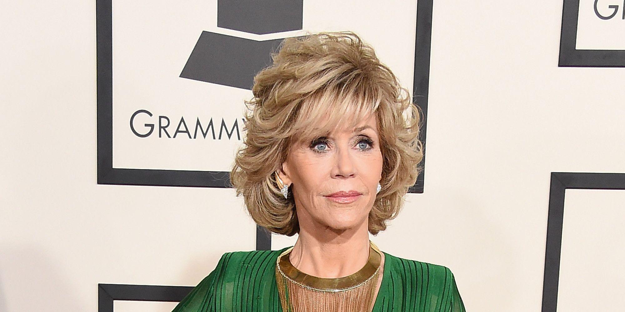 Jane Fonda's 2015 Grammys Outfit Puts Everyone Else To Shame