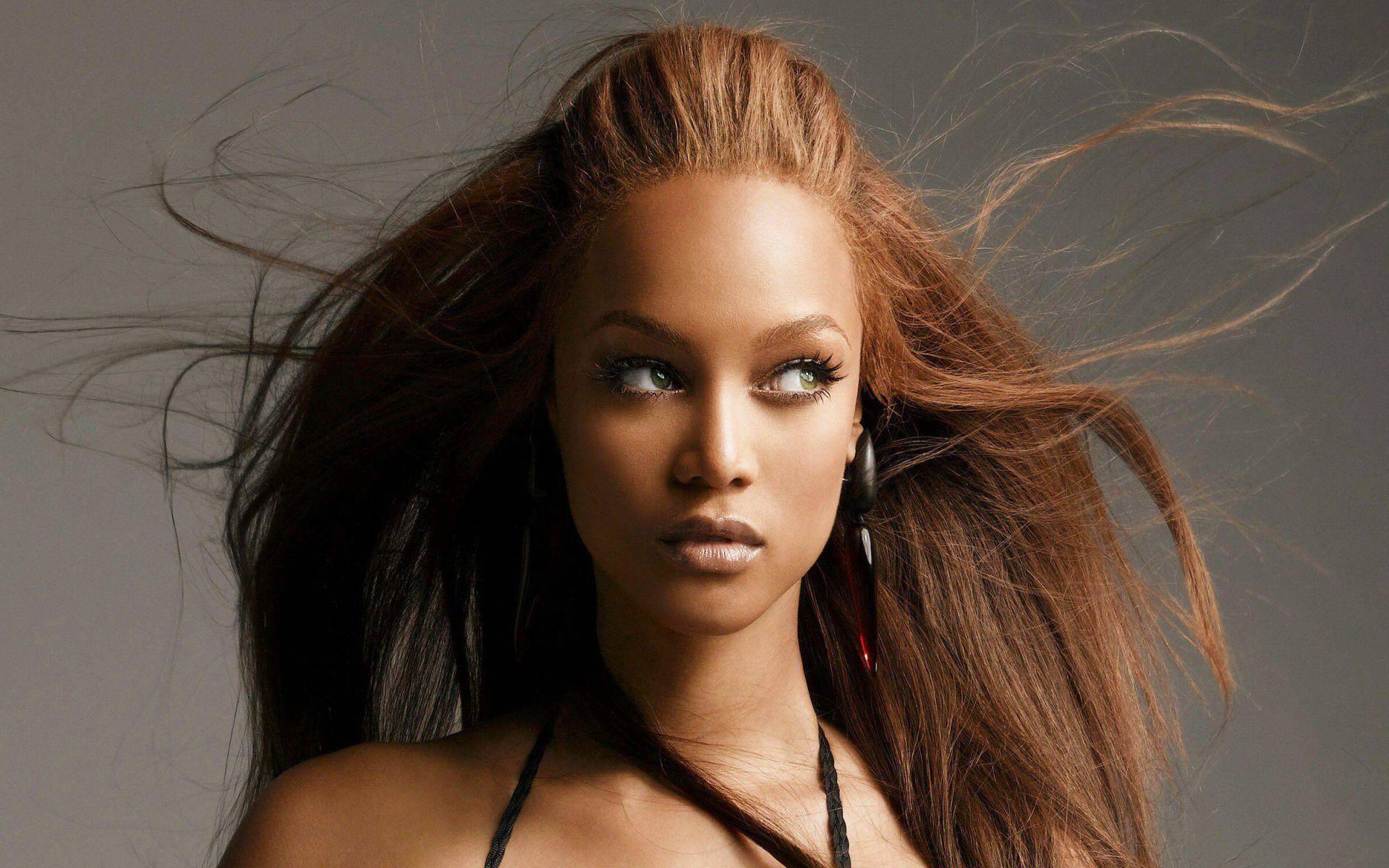 Tyra Banks Archives