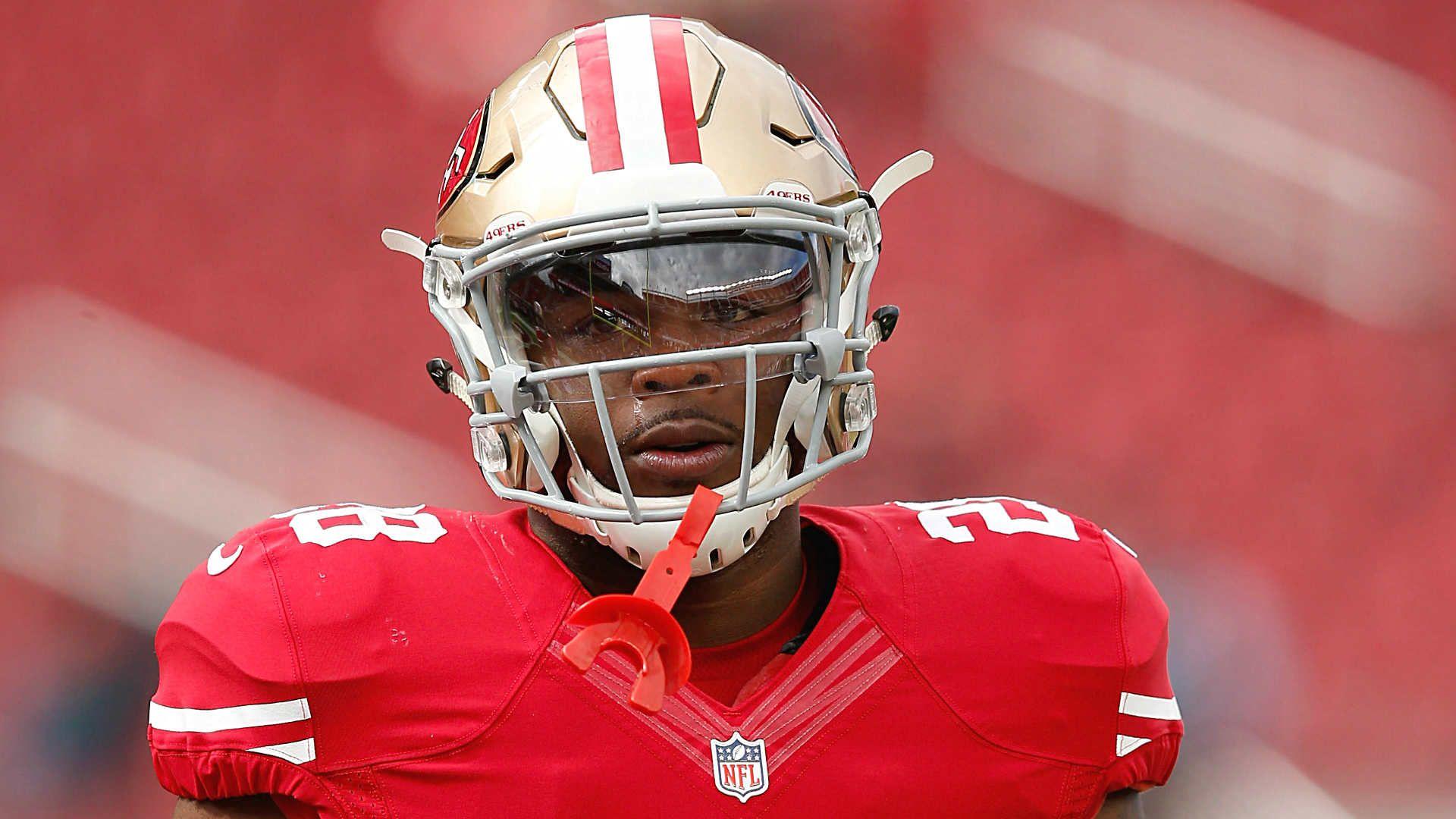 49ers' Carlos Hyde suffers concussion in preseason loss to Packers