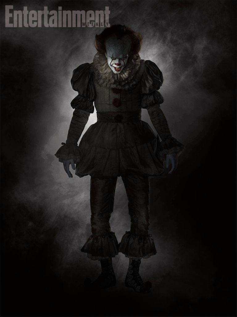 Pennywise from It: See the clown's full costume from new Stephen