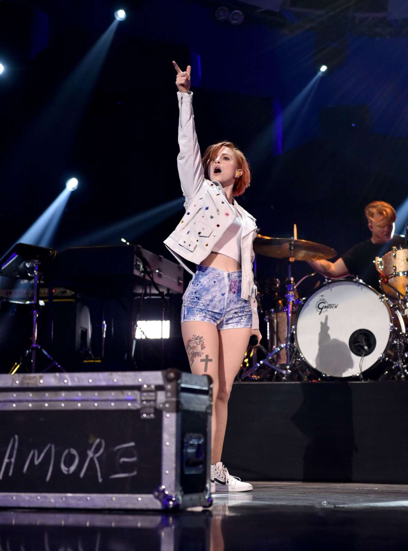 Hayley Williams Performs Live at 2014 iHeartRadio Music Festival