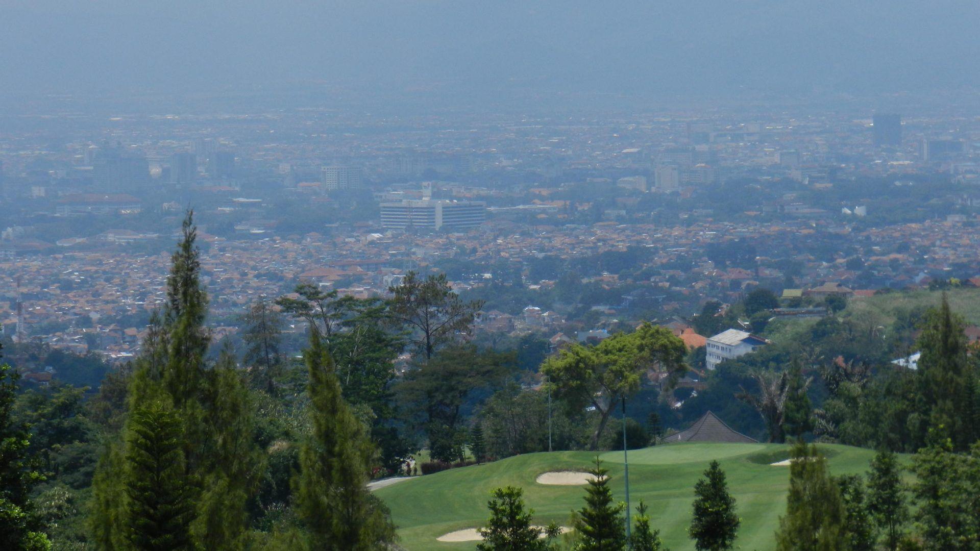 Color wallpaper: Hills Course Bandung City Golf North Full