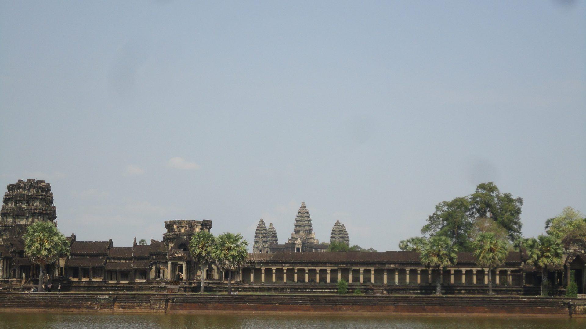 Angkor Tag wallpaper: Temple Entrance Angkor Wat Siem Reap