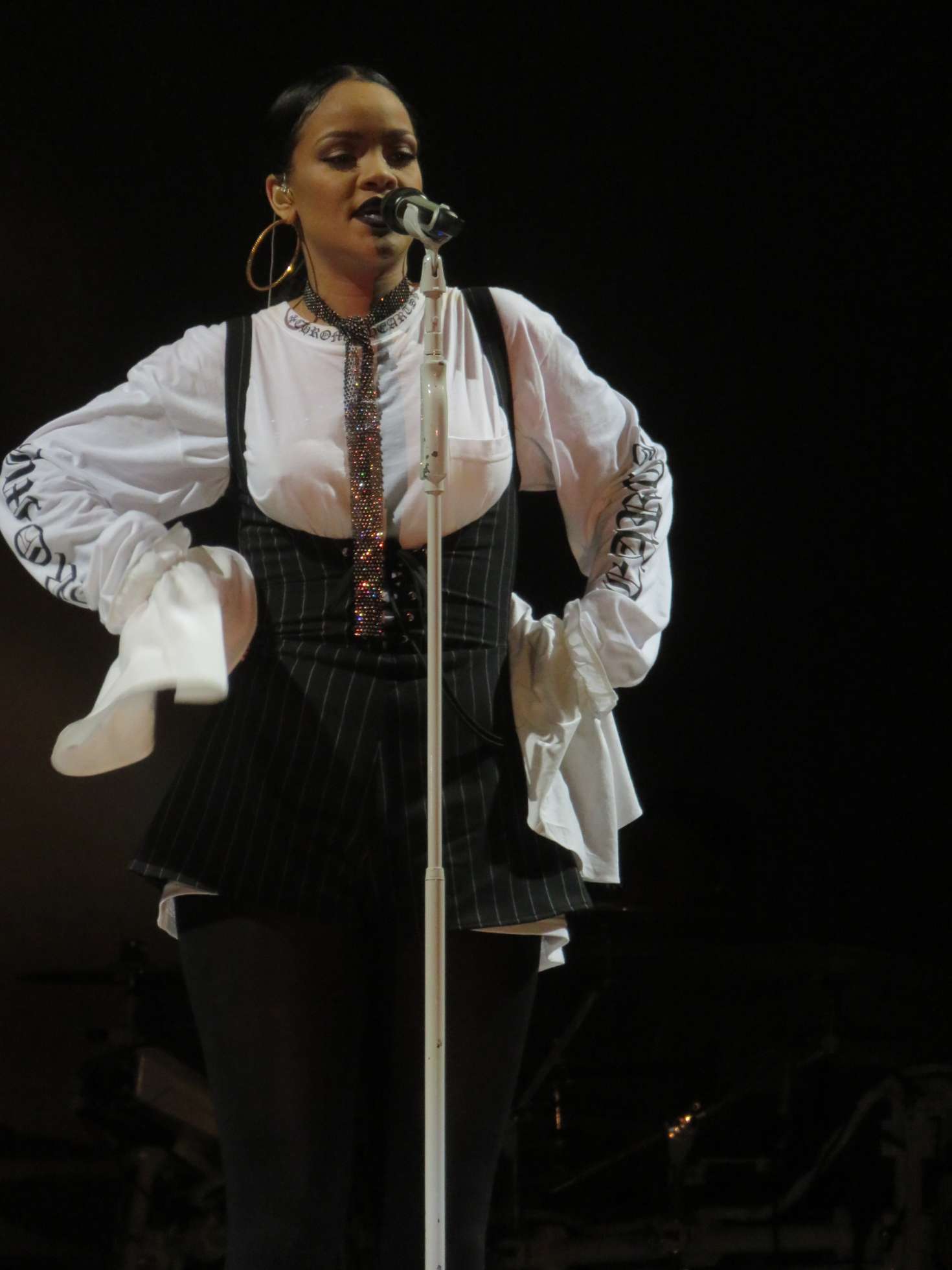 Rihanna: Performing at 2016 Global Citizen Festival -09